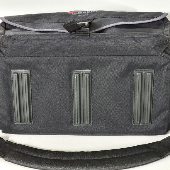 Lowepro Nova 5 Camera Shoulder Bag - Picture 10 of 10